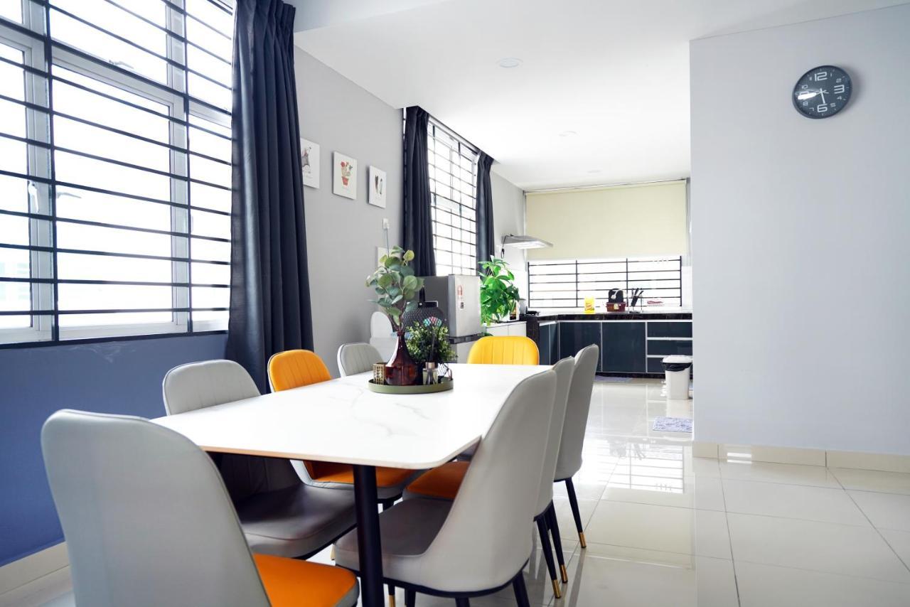 Desaru 37M7 Morandi Colour Theme By Joyfully Villa ภายนอก รูปภาพ