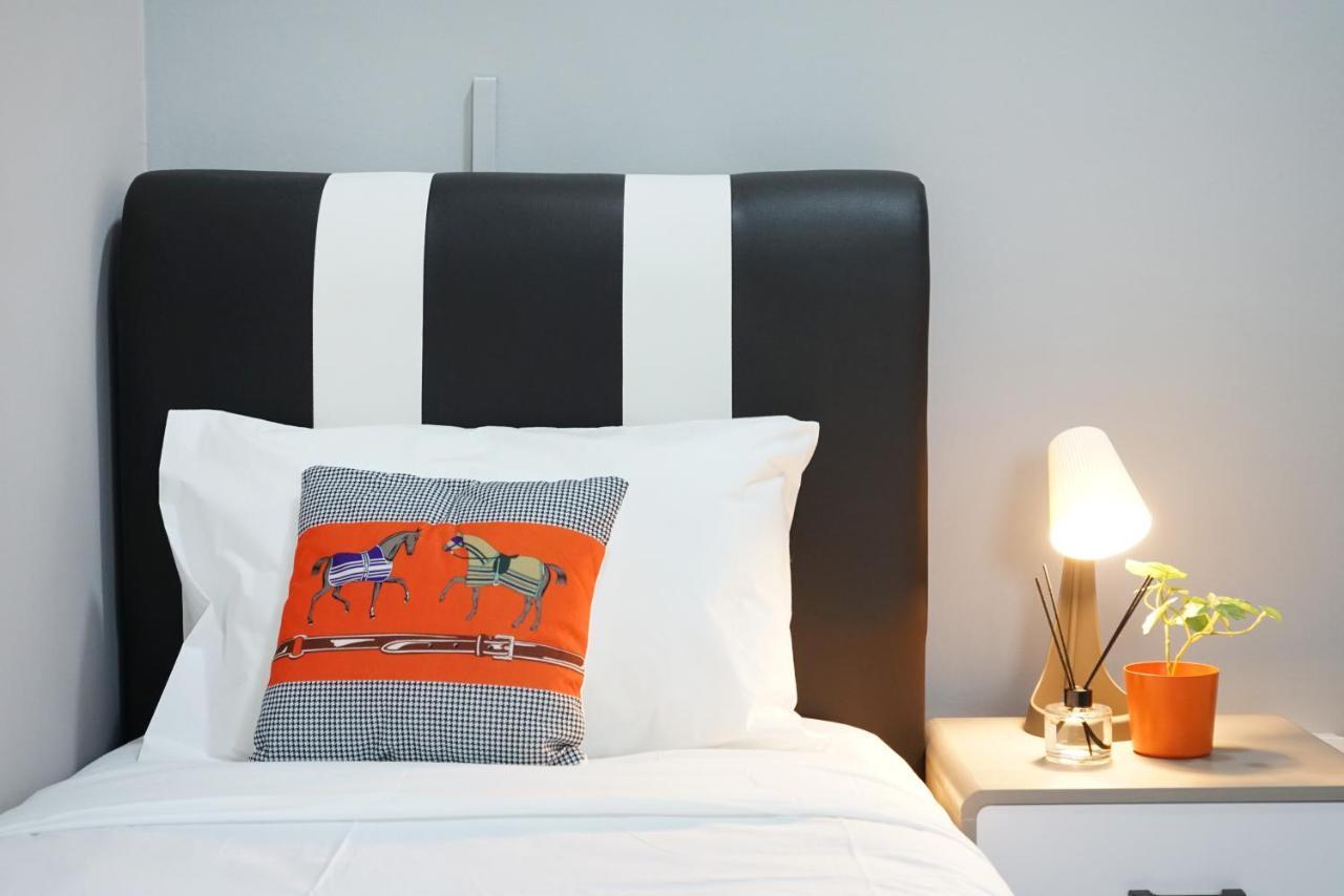 Desaru 37M7 Morandi Colour Theme By Joyfully Villa ภายนอก รูปภาพ